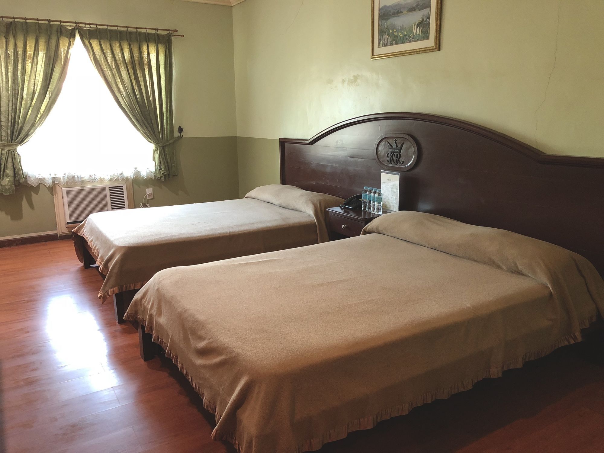 King'S Royale Hotel And Resort Bacolor Exterior photo